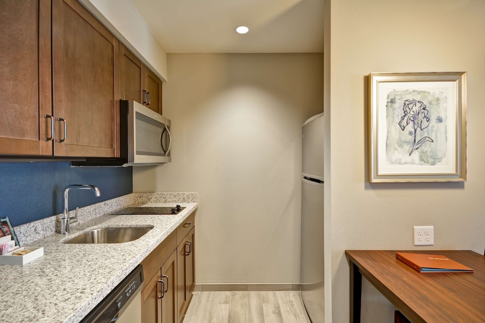 Homewood Suites by Hilton Las Vegas City Center — Hotel rooms in Las Vegas, Nevada