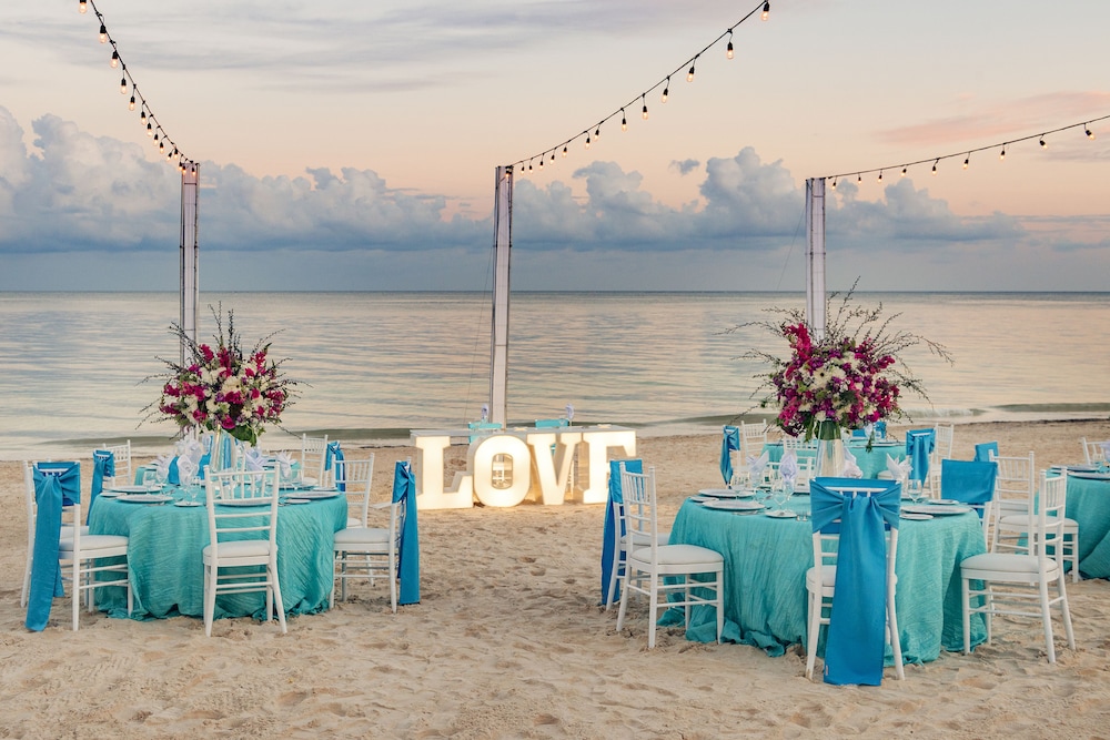 Ocean Coral Riviera Cancun All Inclusive — Beach in Puerto Morelos, Quintana Roo