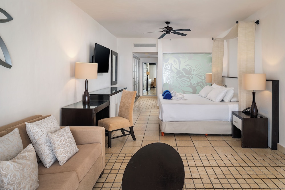 Ocean Coral Riviera Cancun All Inclusive — Hotel rooms in Puerto Morelos, Quintana Roo