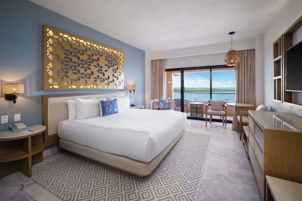 Wyndham Grand Cancun All Inclusive Resort & Villas — Hotel rooms in Cancun, Quintana Roo