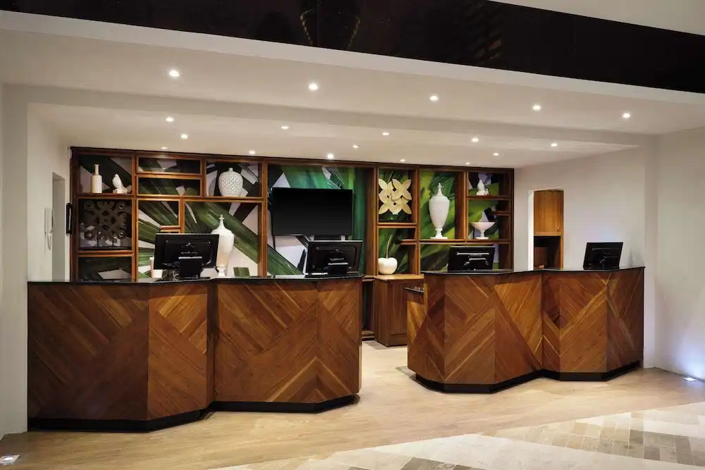 Wyndham Grand Cancun All Inclusive Resort & Villas — Hotel building in Cancun, Quintana Roo