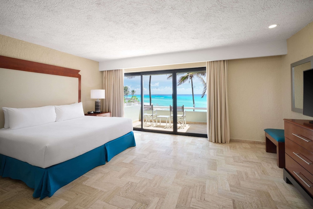 Wyndham Grand Cancun All Inclusive Resort & Villas — Hotel rooms in Cancun, Quintana Roo