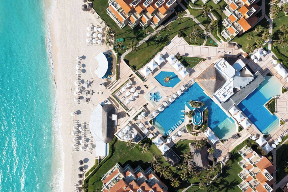 Wyndham Grand Cancun All Inclusive Resort & Villas — Beach in Cancun, Quintana Roo