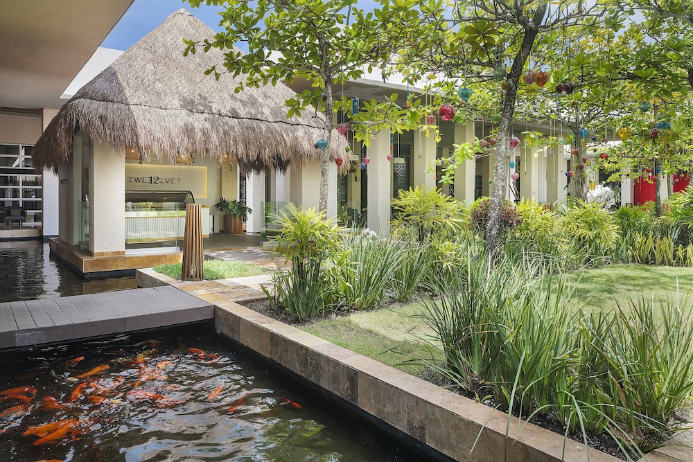 Paradisus Playa del Carmen – Riviera Maya - All Inclusive — Swimming pool in Playa del Carmen, Quintana Roo