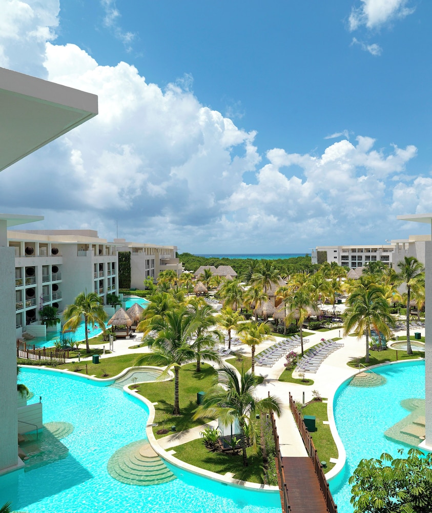 Paradisus Playa del Carmen – Riviera Maya - All Inclusive — Swimming pool in Playa del Carmen, Quintana Roo