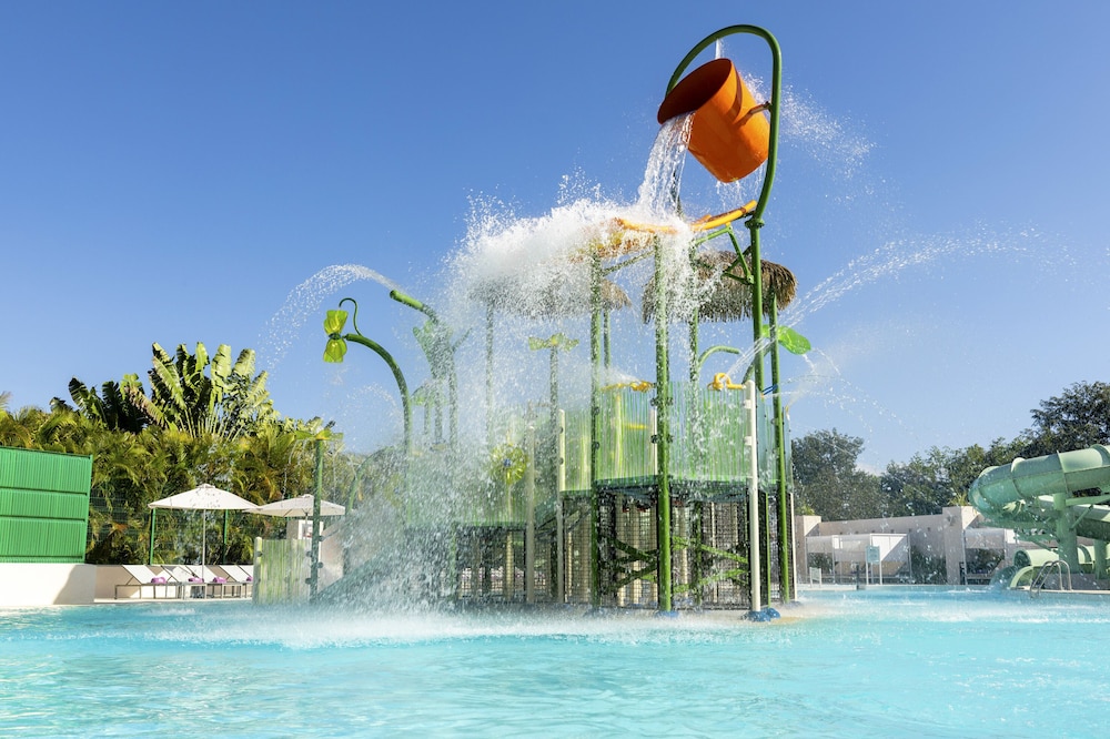Paradisus Playa del Carmen – Riviera Maya - All Inclusive — Swimming pool in Playa del Carmen, Quintana Roo