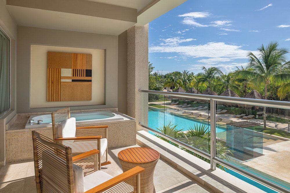 Paradisus La Perla - Adults Only - Riviera Maya - All Inclusive — Swimming pool in Playa del Carmen, Quintana Roo
