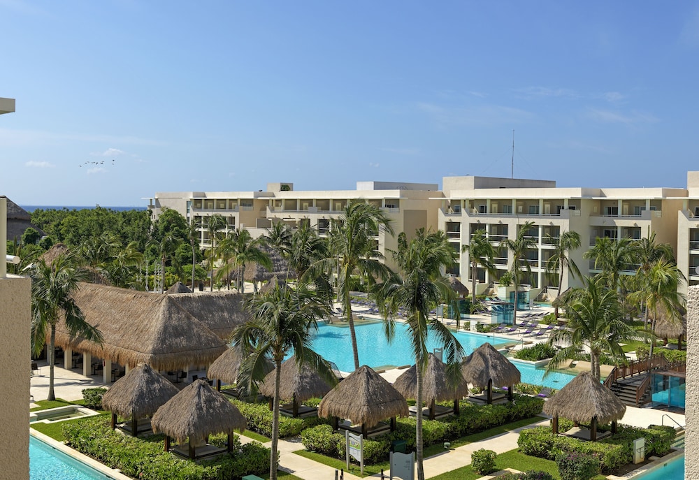 Paradisus La Perla - Adults Only - Riviera Maya - All Inclusive — Hotel building in Playa del Carmen, Quintana Roo