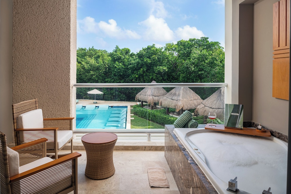 Paradisus La Perla - Adults Only - Riviera Maya - All Inclusive — Swimming pool in Playa del Carmen, Quintana Roo