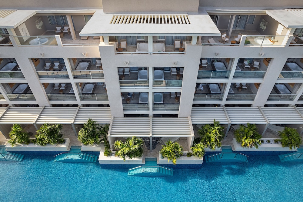 Paradisus La Perla - Adults Only - Riviera Maya - All Inclusive — Swimming pool in Playa del Carmen, Quintana Roo