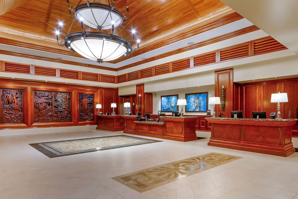 Hilton Grand Vacations Club Grand Waikikian Honolulu — Hotel building in Honolulu, Hawaii
