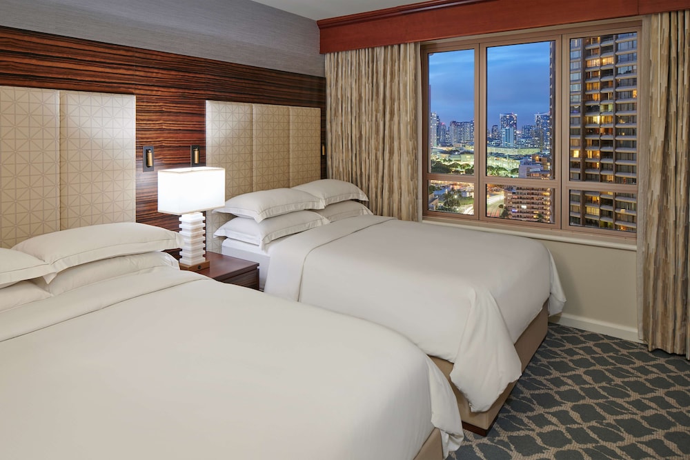 Hilton Grand Vacations Club Grand Waikikian Honolulu — Hotel rooms in Honolulu, Hawaii