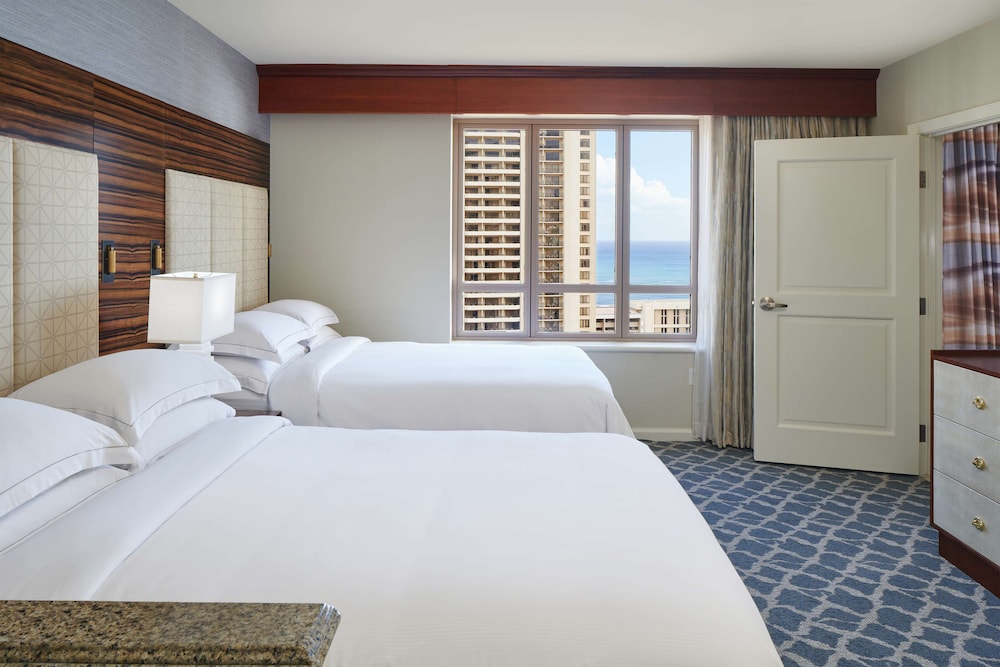 Hilton Grand Vacations Club Grand Waikikian Honolulu — Hotel rooms in Honolulu, Hawaii