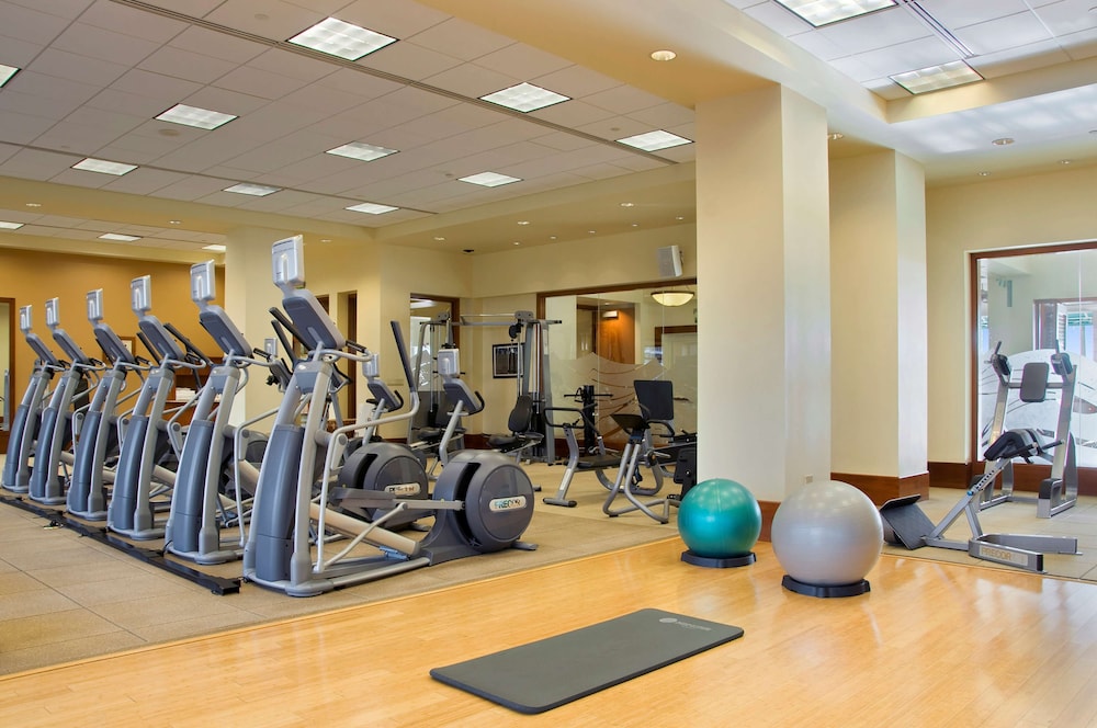 Hilton Grand Vacations Club Grand Waikikian Honolulu — Sports & recreation in Honolulu, Hawaii