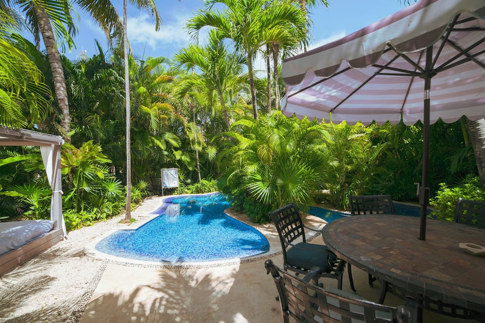 Ana y Jose Tulum Hotel & Spa — Swimming pool in Tulum, Quintana Roo