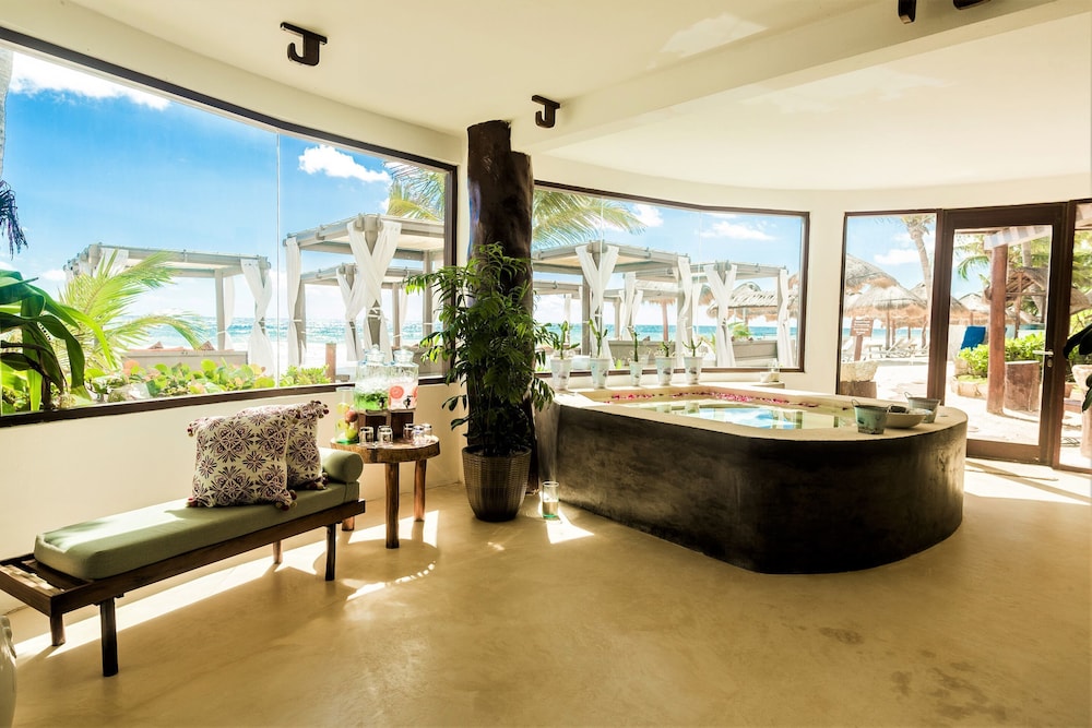 Ana y Jose Tulum Hotel & Spa — Swimming pool in Tulum, Quintana Roo