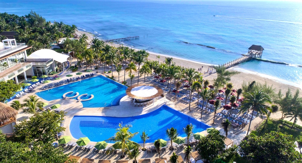 The Fives Beach Hotel - Á la Carte All Inclusive — Swimming pool in Playa del Carmen, Quintana Roo