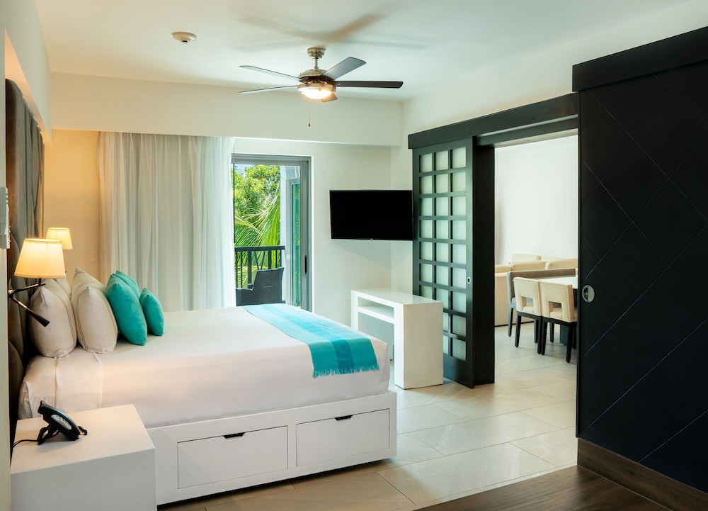 The Fives Beach Hotel - Á la Carte All Inclusive — Hotel rooms in Playa del Carmen, Quintana Roo