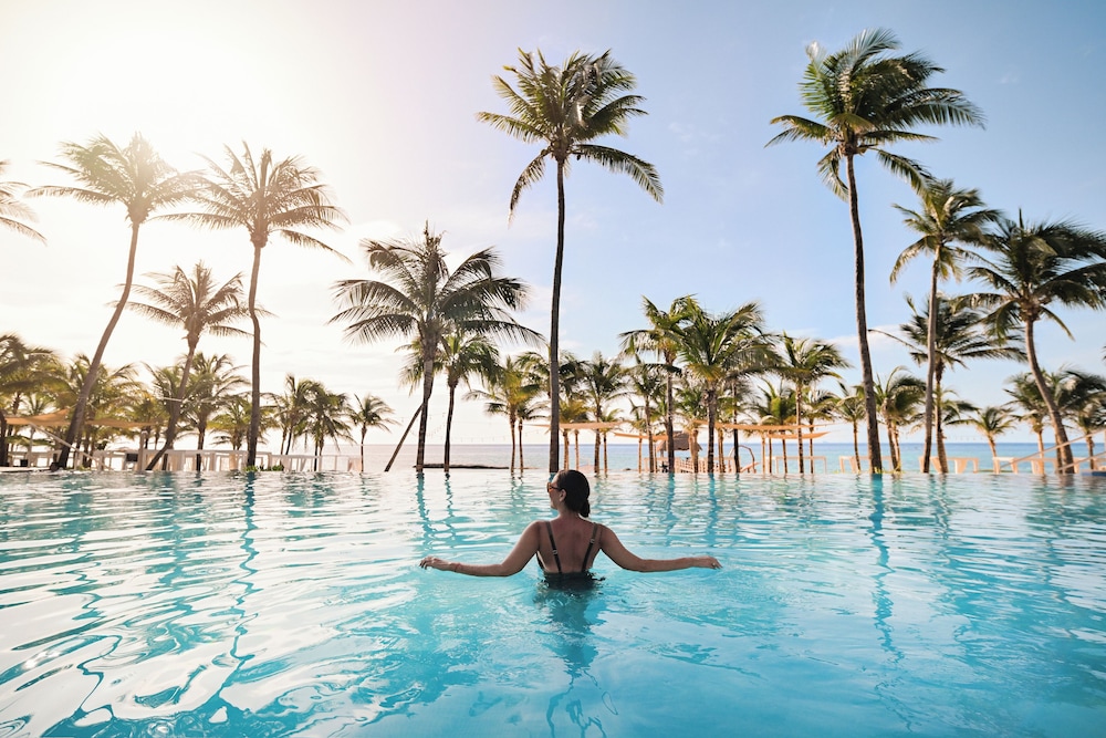 The Fives Beach Hotel - Á la Carte All Inclusive — Swimming pool in Playa del Carmen, Quintana Roo