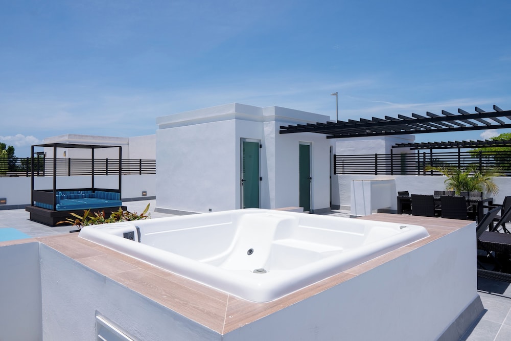The Fives Beach Hotel - Á la Carte All Inclusive — Spa in Playa del Carmen, Quintana Roo