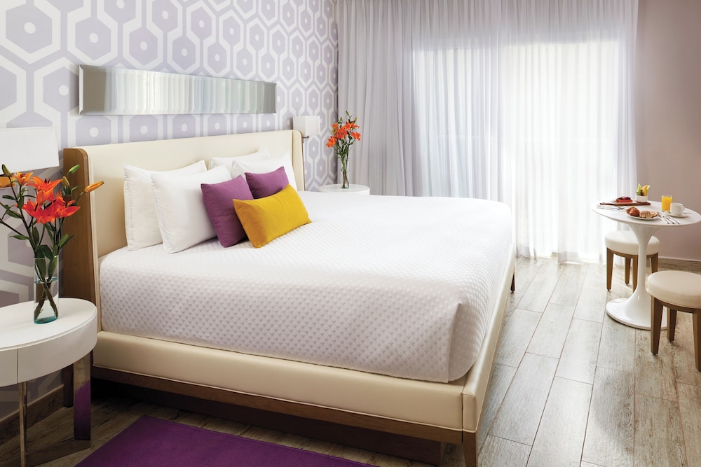 The Fives Beach Hotel - Á la Carte All Inclusive — Hotel rooms in Playa del Carmen, Quintana Roo