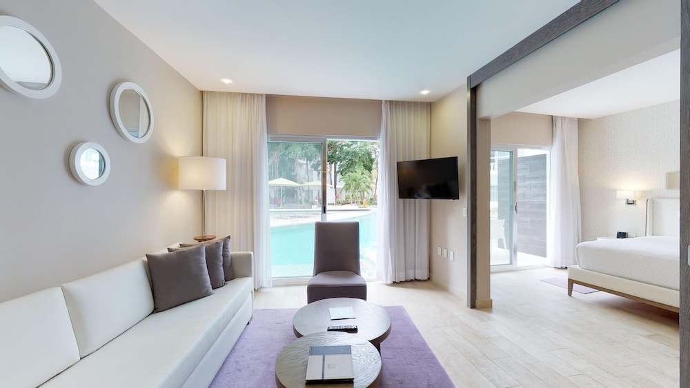 The Fives Beach Hotel - Á la Carte All Inclusive — Hotel rooms in Playa del Carmen, Quintana Roo
