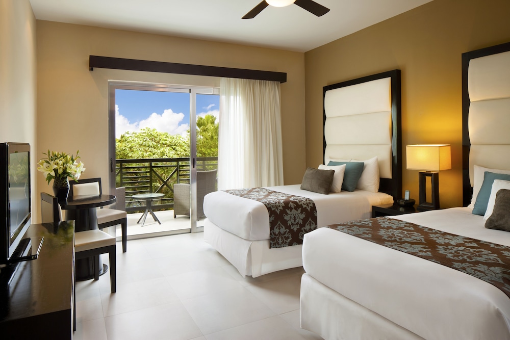 The Fives Beach Hotel - Á la Carte All Inclusive — Hotel rooms in Playa del Carmen, Quintana Roo