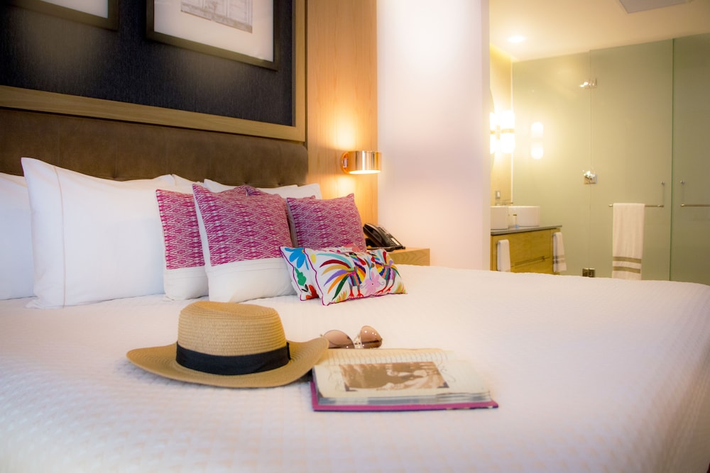 The Fives Beach Hotel - Á la Carte All Inclusive — Hotel rooms in Playa del Carmen, Quintana Roo