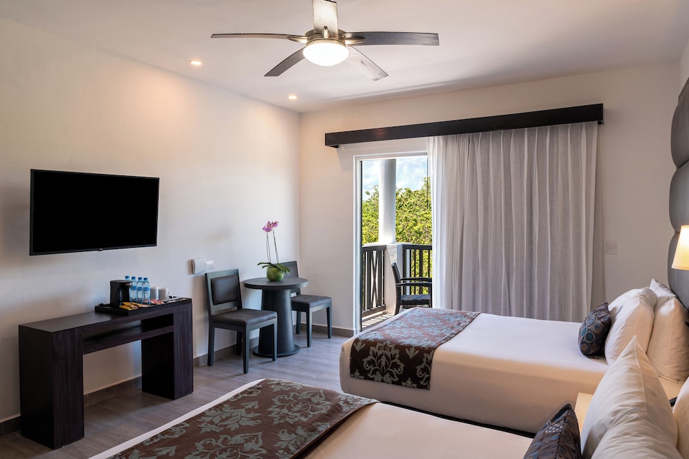 The Fives Beach Hotel - Á la Carte All Inclusive — Hotel rooms in Playa del Carmen, Quintana Roo