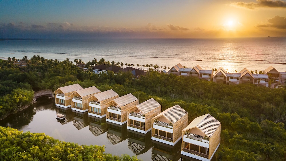 Banyan Tree Mayakoba — Main photo in Playa del Carmen, Quintana Roo