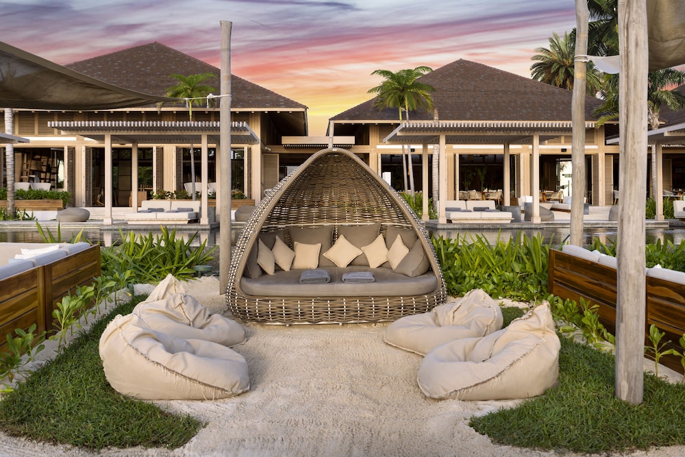 Banyan Tree Mayakoba — Hotel building in Playa del Carmen, Quintana Roo