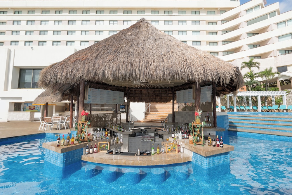GR Solaris Caribe Adults Only - All Inclusive — Restaurant & bars in Cancun, Quintana Roo