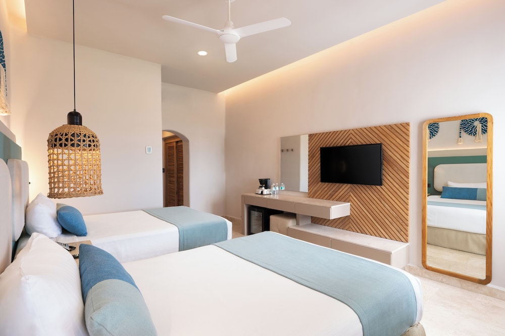 GR Solaris Caribe Adults Only - All Inclusive — Hotel rooms in Cancun, Quintana Roo