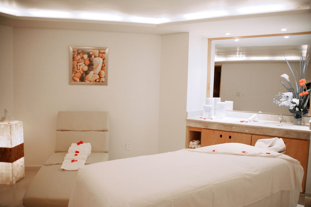 GR Solaris Caribe Adults Only - All Inclusive — Spa in Cancun, Quintana Roo
