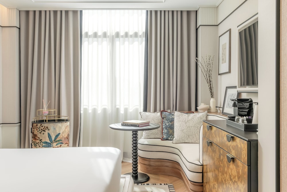 BLESS Barcelona - Preferred Hotels & Resorts, Legend Collection — Hotel rooms in Barcelona, Catalonia