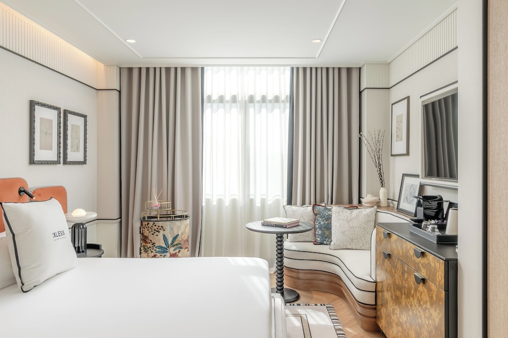 BLESS Barcelona - Preferred Hotels & Resorts, Legend Collection — Hotel rooms in Barcelona, Catalonia