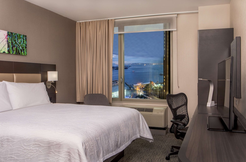Hilton Garden Inn NYC Financial Center/Manhattan Downtown — Hotel rooms in New York City, New York State