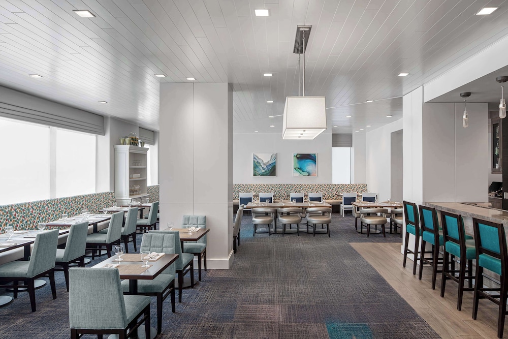 Hilton Garden Inn NYC Financial Center/Manhattan Downtown — Restaurant & bars in New York City, New York State