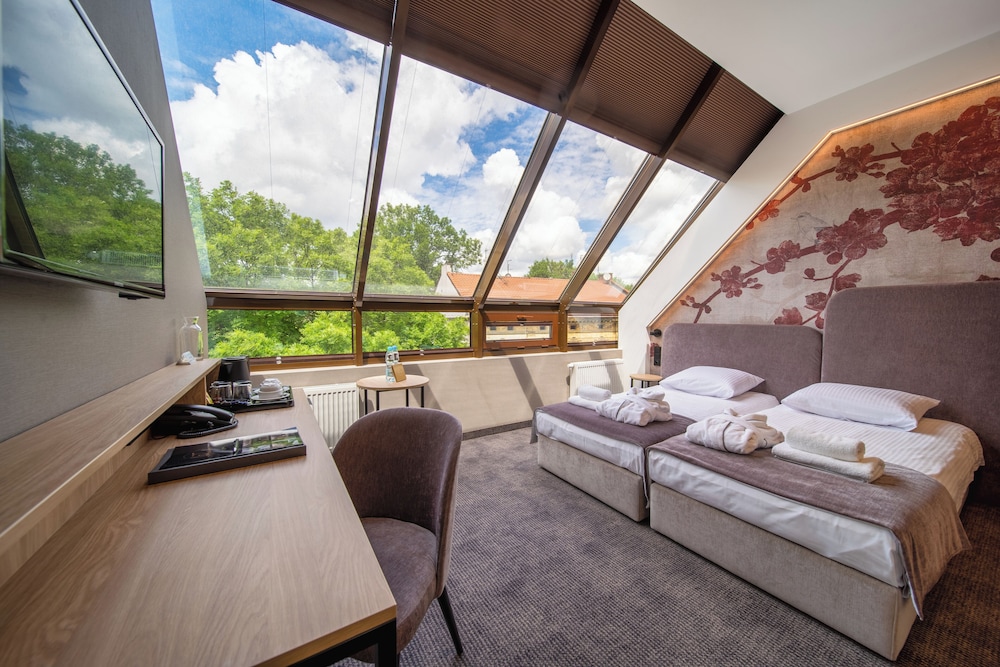 Hotel Alexander I — Rooms in Krakow, Lesser Poland