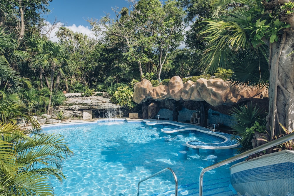 Iberostar Waves Tucán - All Inclusive — Playa del Carmen, Quintana Roo