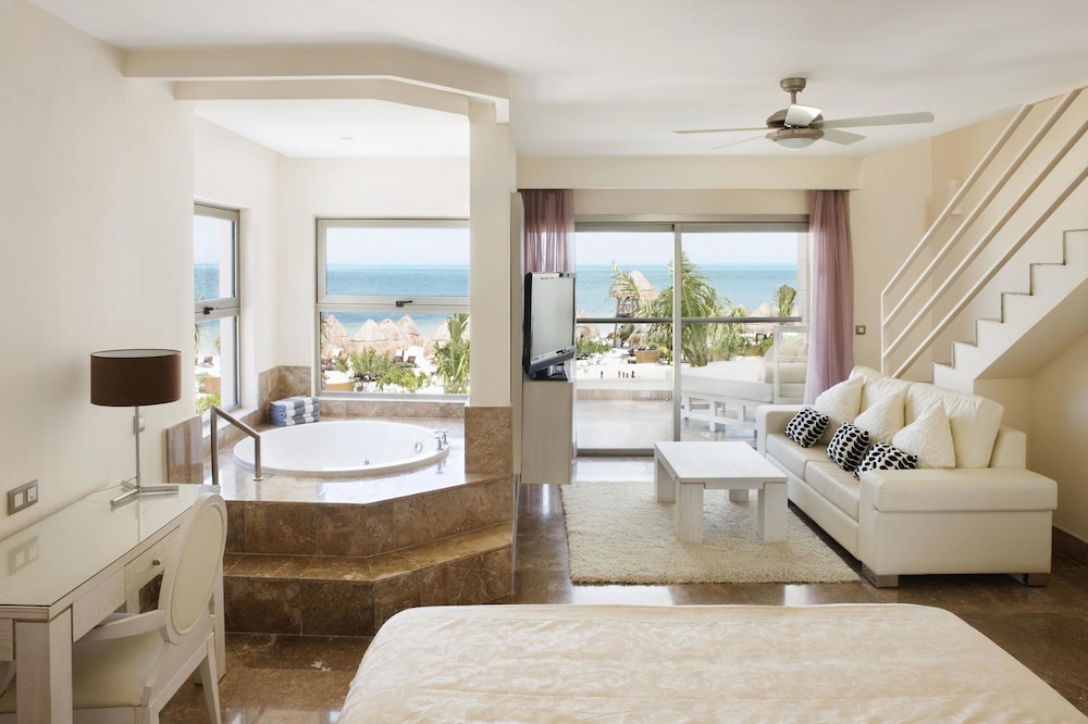 Beloved Playa Mujeres - Couples Only All Inclusive — Playa Mujeres, Quintana Roo