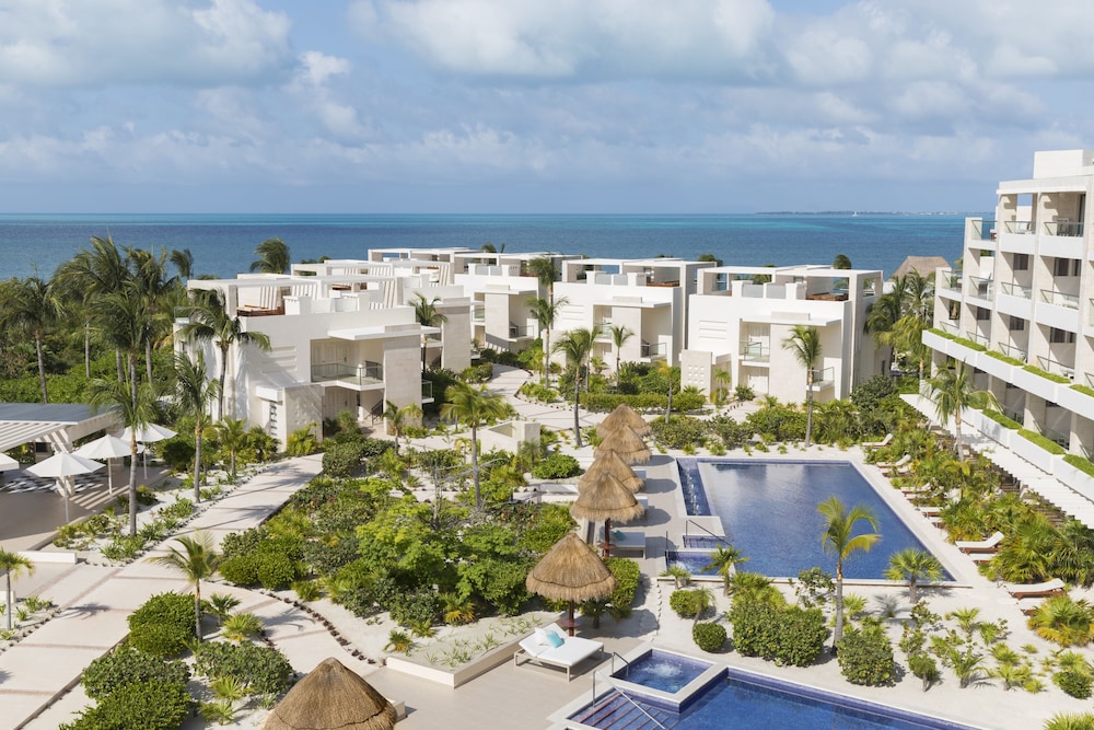 Beloved Playa Mujeres - Couples Only All Inclusive — Main photo in Playa Mujeres, Quintana Roo