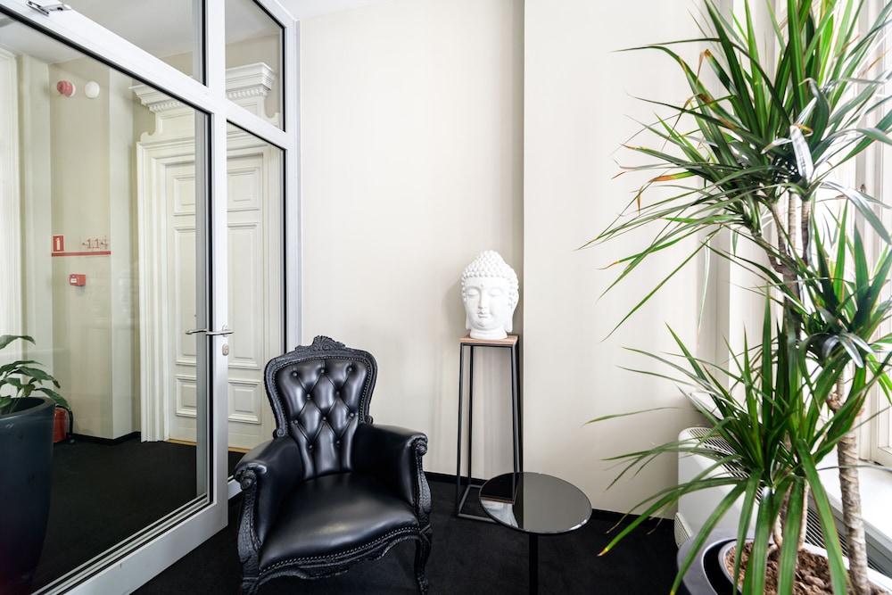 Home ApartHotel — Hotel rooms in Krakow, Lesser Poland