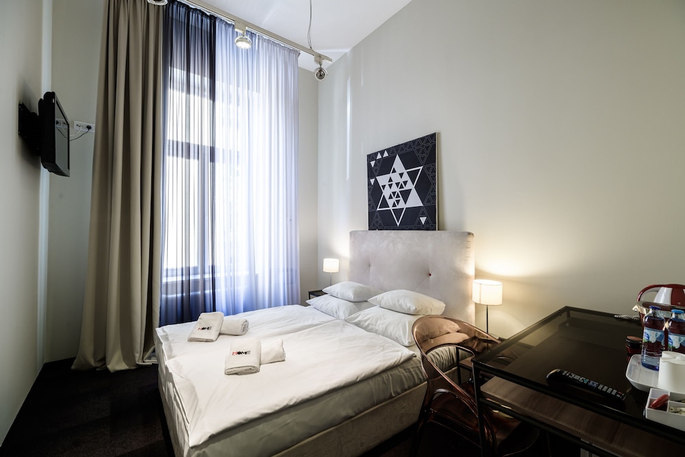 Home ApartHotel — Hotel rooms in Krakow, Lesser Poland