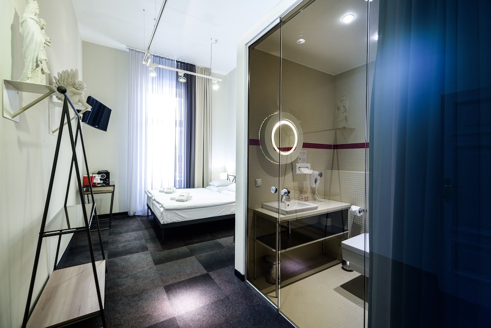 Home ApartHotel — Hotel rooms in Krakow, Lesser Poland