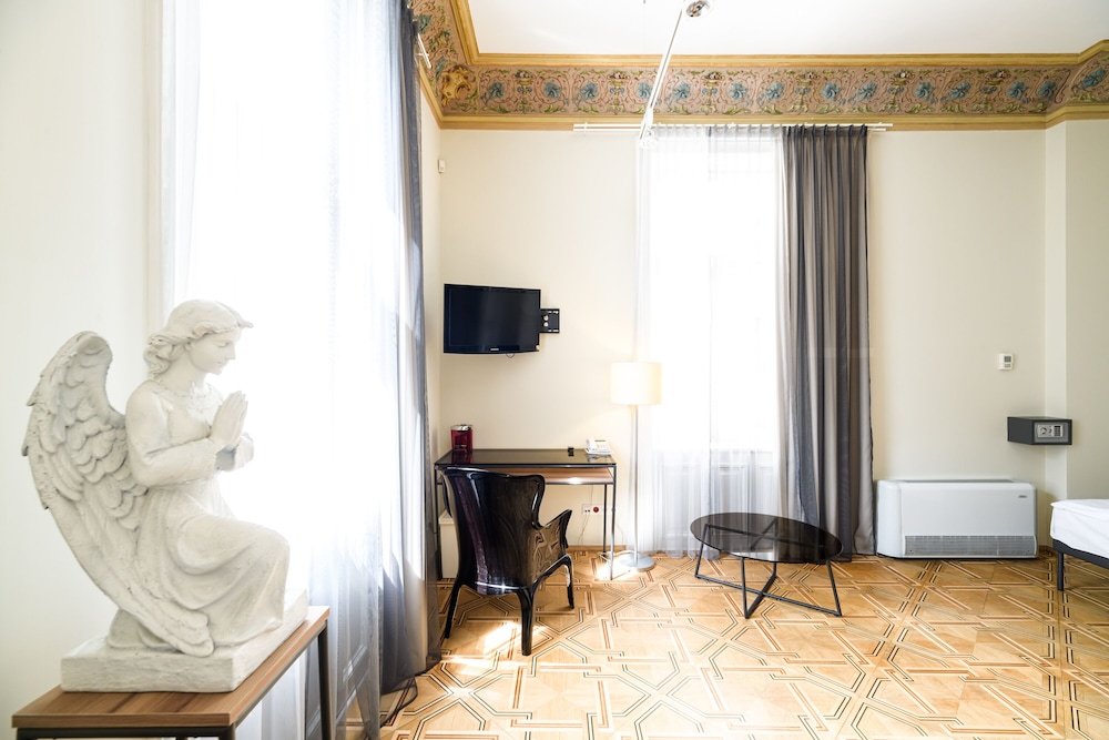 Home ApartHotel — Hotel rooms in Krakow, Lesser Poland