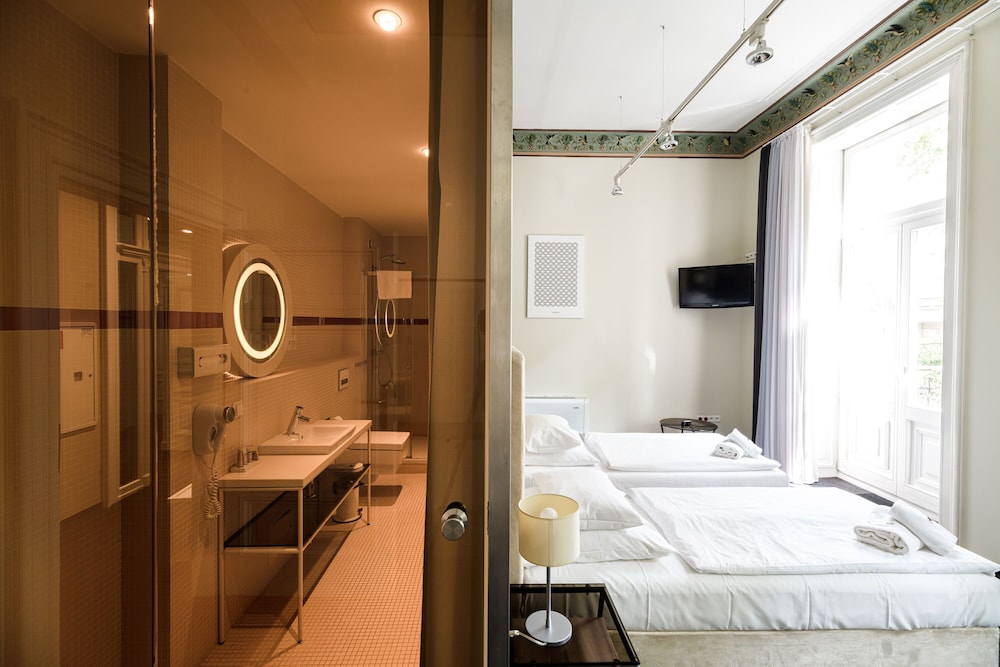 Home ApartHotel — Hotel rooms in Krakow, Lesser Poland