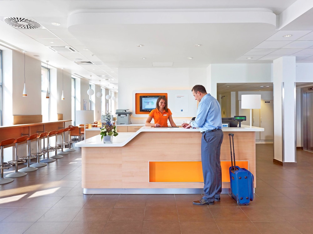 ibis Krakow Stare Miasto — Hotel building in Krakow, Lesser Poland