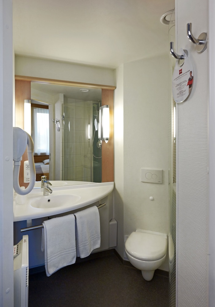 ibis Krakow Stare Miasto — Hotel rooms in Krakow, Lesser Poland