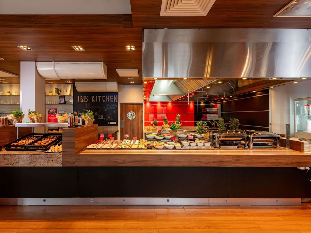 ibis Krakow Stare Miasto — Restaurant & bars in Krakow, Lesser Poland
